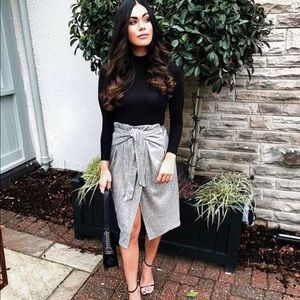 ZARA BLOGGERS FAVORITE SEQUIN SKIRT WITH KNOT